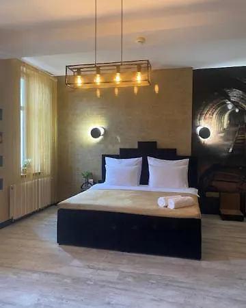 Zlotypociag Przy Zamkowej W Walbrzychu Waldenburg